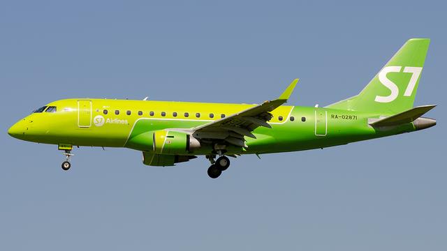RA-02871::S7 Airlines